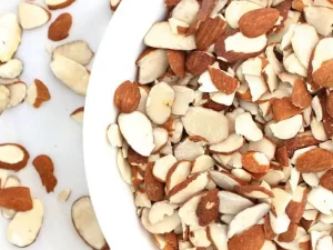 Almendras Laminadas con Piel