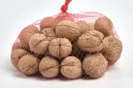 Nueces con Cáscara